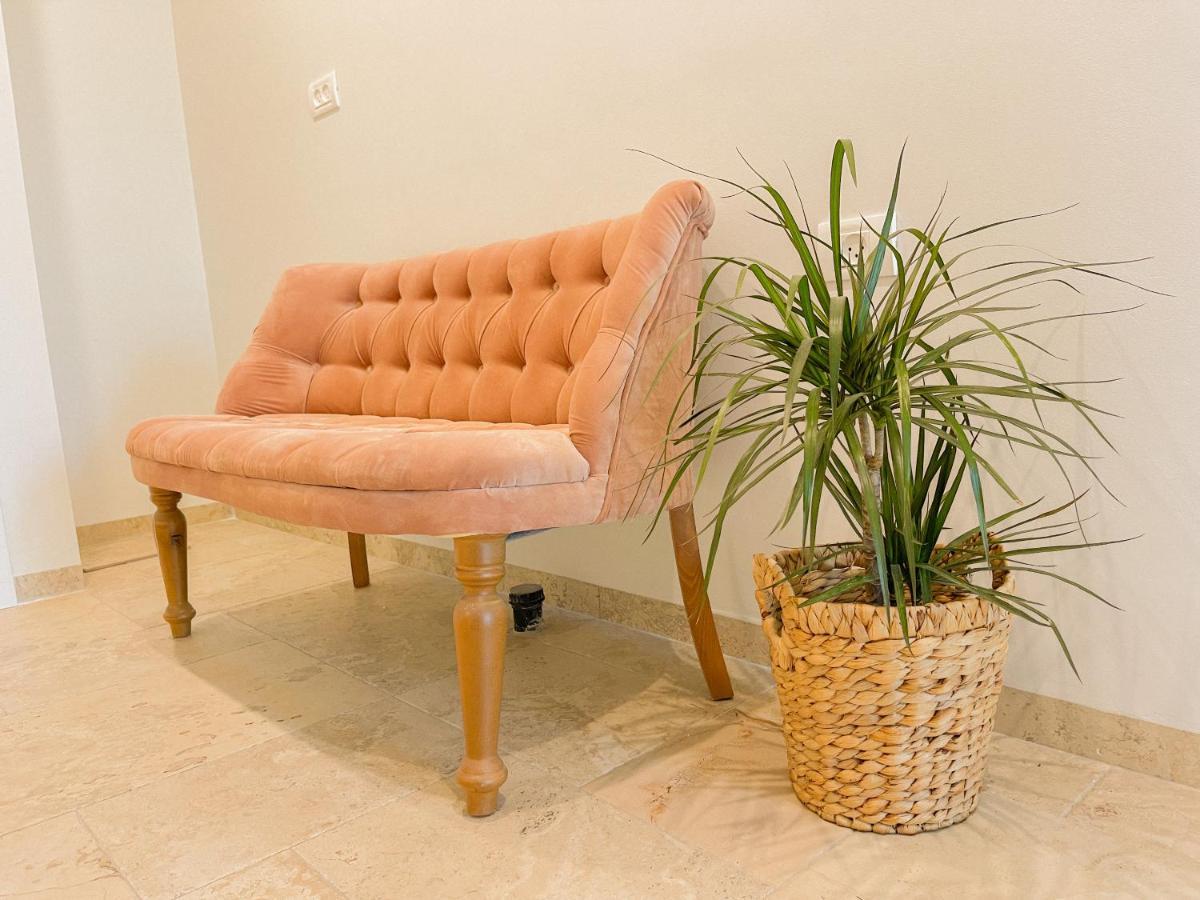 הבית הלבן בכפר בלום Villa Bagian luar foto